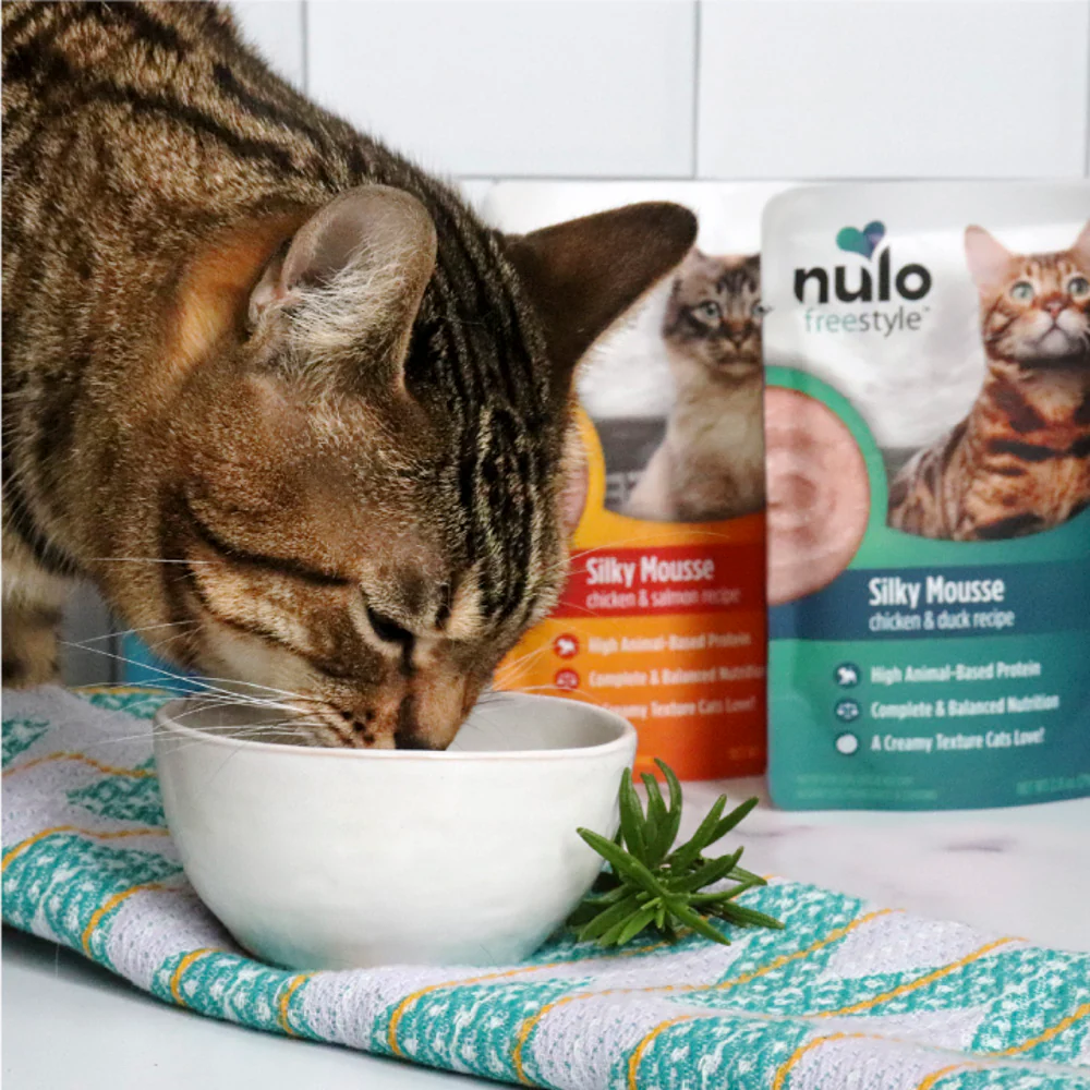 Nulo Freestyle Silky Mousse Chicken and Duck Wet Cat Food Pouch - Image 4