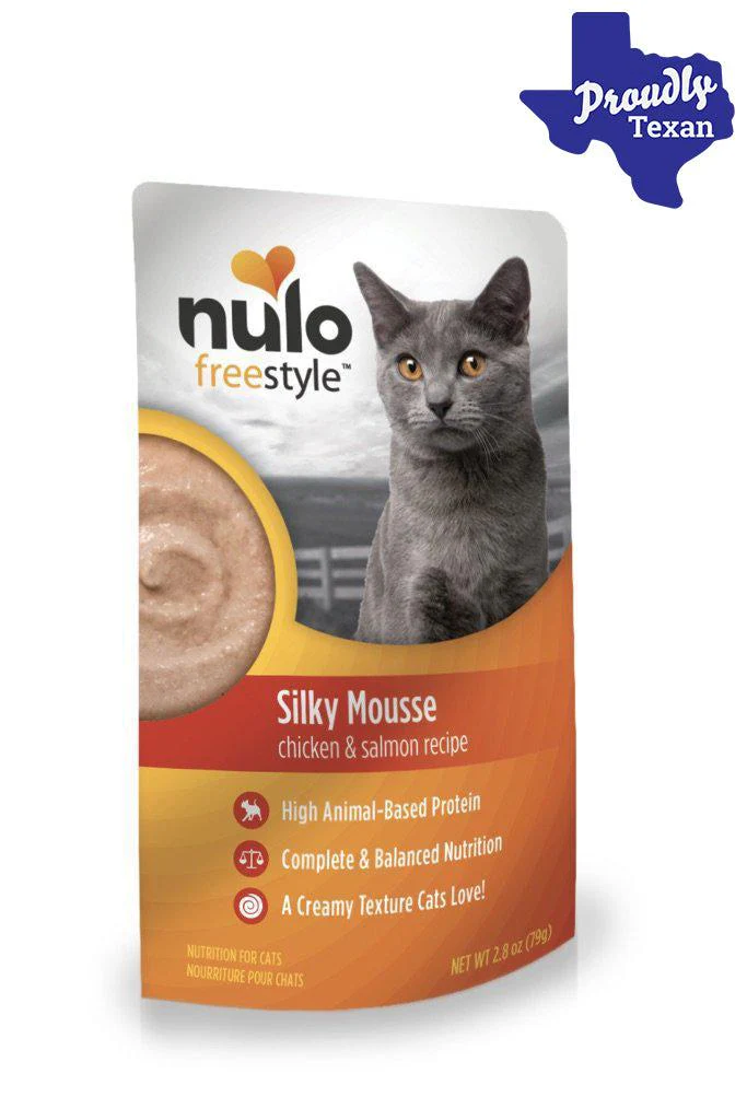 Nulo Freestyle Silky Mousse Chicken and Salmon Wet Cat Food Pouch - Image 3