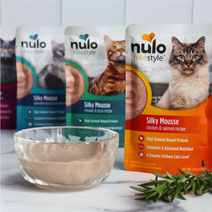 Nulo Freestyle Silky Mousse Yellowfin Tuna and Shrimp Wet Cat Food Pouch - Image 4